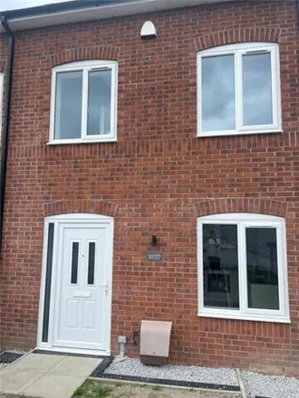Image 1 - British Gas, Stockport Road, Hattersley, SK14 3QU, United Kingdom - Townhouse for rent