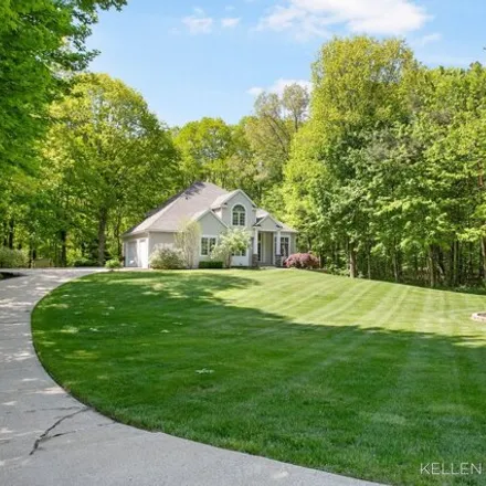 Image 2 - 16760 Rolling Oaks Dr, Holland, Michigan, 49424 - House for sale