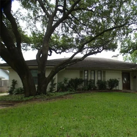 Buy this 3 bed house on 628 Hanover Lane in Irving, TX 75062