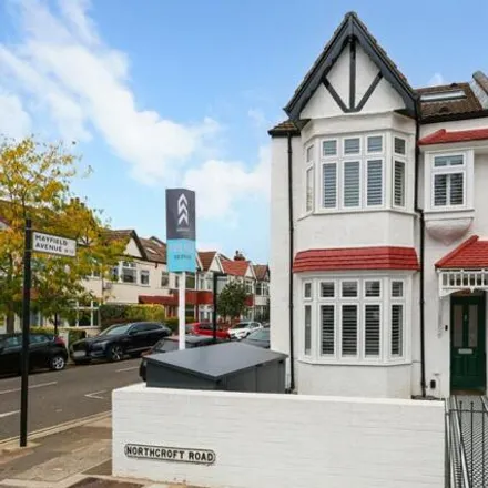 Buy this 4 bed house on 2 Northcroft Road in London, W13 9SX