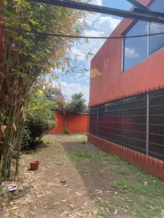 Buy this studio house on Calle Bosque de Olmos in Colonia Bosques de las Lomas, 11700 Santa Fe