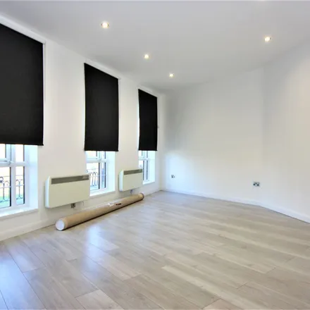 Rent this 2 bed apartment on Spar in London Road, London