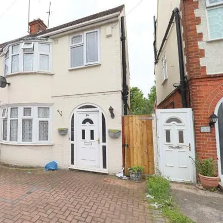 Buy this 4 bed duplex on Chester Avenue in Luton, LU4 9SF