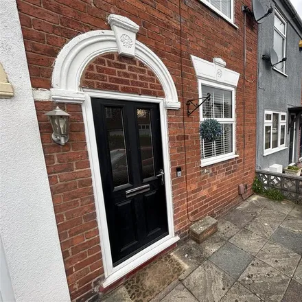 Image 2 - Blackberry Lane, Halesowen, B63 4NY, United Kingdom - Townhouse for rent