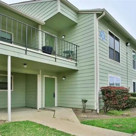 Buy this 1 bed condo on 5061 Mittlesteadt Road in Harris County, TX 77069