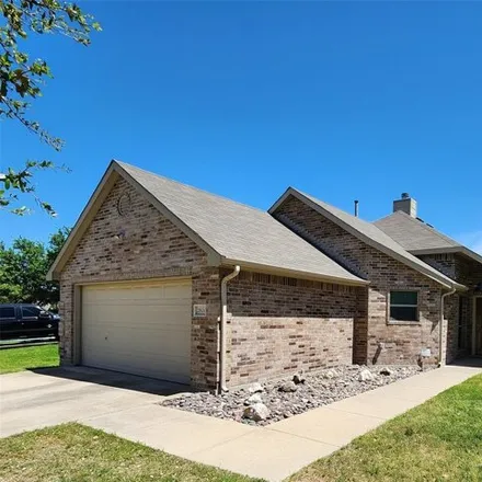 Buy this 3 bed house on 2809 Wicker Way in Denton, TX 76209