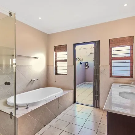Image 2 - unnamed road, Morningside, Sandton, 2057, South Africa - Apartment for rent