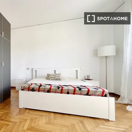 Rent this 5 bed room on Via Francesco Robortello in 35126 Padua PD, Italy