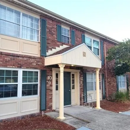 Buy this 2 bed condo on East Edgewood Drive in Lakeland, FL 33803