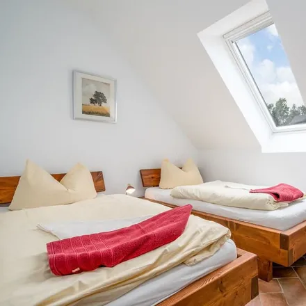 Rent this 2 bed apartment on 17207 Röbel/Müritz