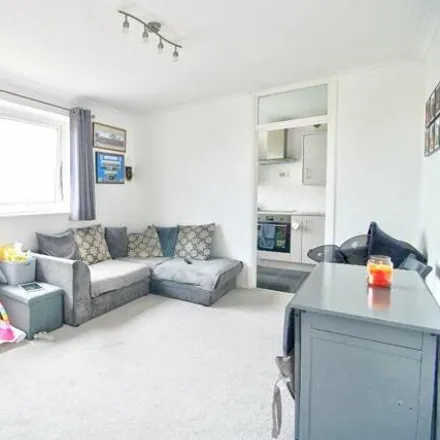 Image 2 - Eversfield House, The Avenue, Eastbourne, BN21 3YQ, United Kingdom - Apartment for sale