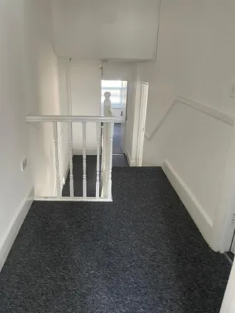 Rent this 5 bed room on Morval Road in London, SW2 1DQ