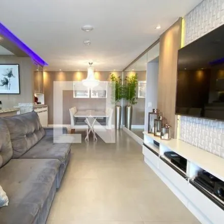 Buy this 3 bed apartment on Avenida Trindade in Centro, Barueri - SP