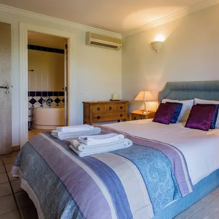 Rent this 2 bed condo on Novo Banco - Quarteira in Rua Vasco da Gama 75, 8125-182 Quarteira