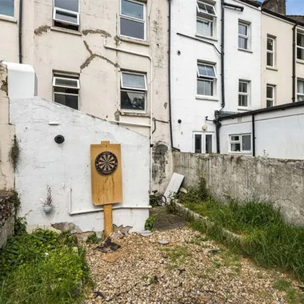 Image 4 - Kwik Fit, 120-122 Lewes Road, Brighton, BN2 3QB, United Kingdom - Townhouse for rent