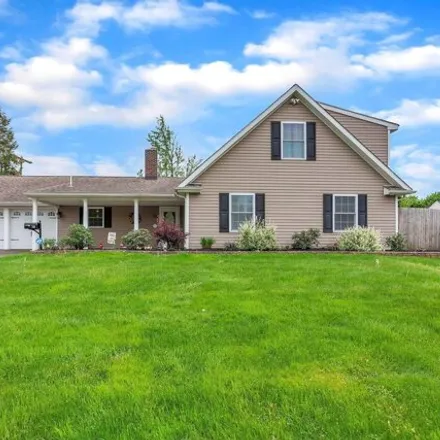 Buy this 5 bed house on 76 Forsythia Drive North in Forsynthia Gate, Middletown Township