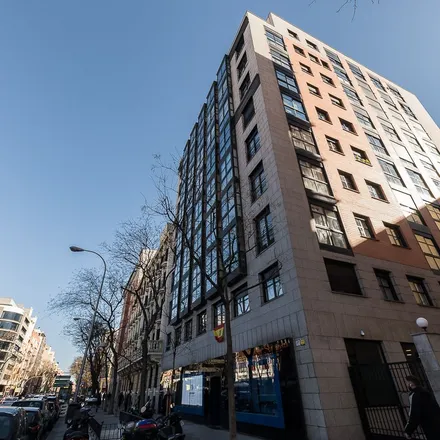 Rent this 2 bed apartment on BiciMAD in Calle de José Ortega y Gasset, 28006 Madrid