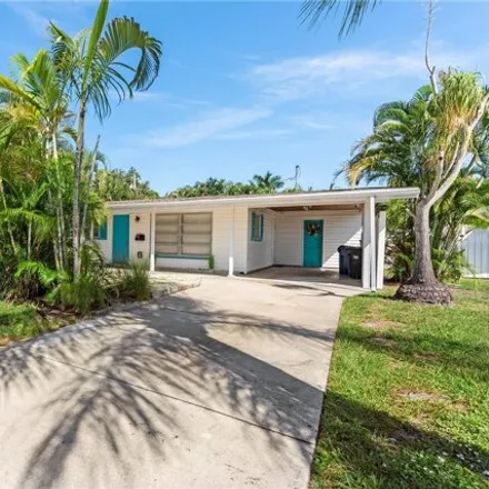 Rent this 3 bed house on 2327 Valencia Drive in Southgate, Sarasota County