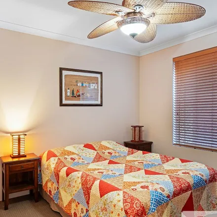 Rent this 3 bed apartment on Sheathbill Court in Safety Bay WA 6169, Australia