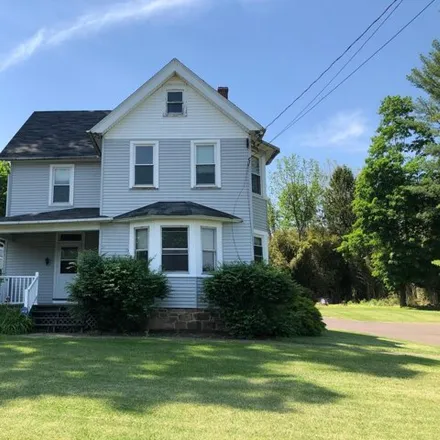 Rent this 3 bed house on 3606 East State Street in Buckingham Township, PA 18901