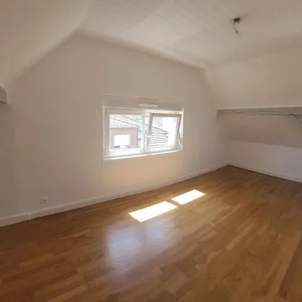 Rent this 3 bed apartment on 17 Rue de l'Usine in 57120 Rombas, France
