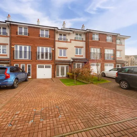 Image 1 - Seres Drive, Clarkston, G76 7PJ, United Kingdom - Townhouse for rent