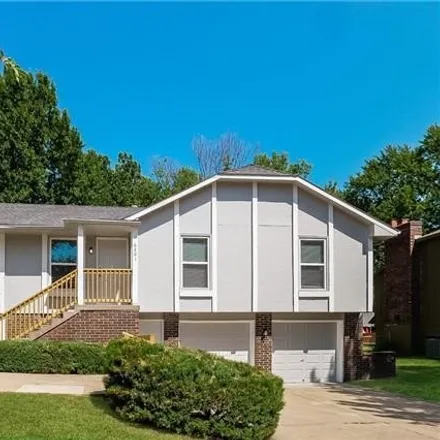 Rent this 3 bed house on 6157 Mullen Road in Shawnee, KS 66216