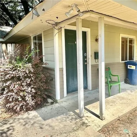 Rent this 2 bed house on 204 N Scanlan St Unit B in Hammond, Louisiana