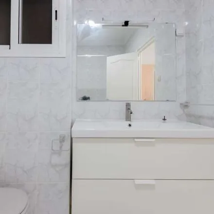 Rent this 5 bed apartment on Carrer de la Floresta in 46023 Valencia, Spain