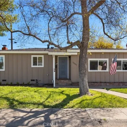 Buy this 3 bed house on Sierra View Elementary in 1598 Hooker Oak Avenue, Chico