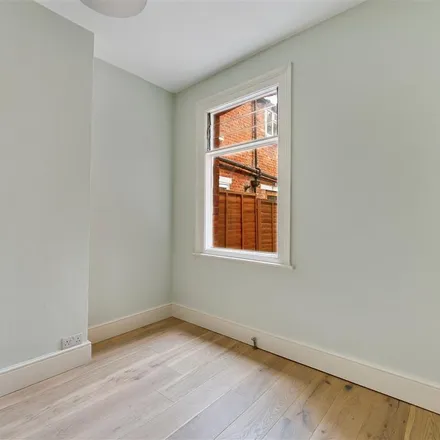 Image 7 - 6 Stronsa Road, London, W12 9ED, United Kingdom - Apartment for rent