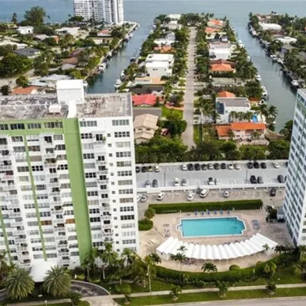 Image 1 - 2050 Canal Drive, San Souci Estates, North Miami, FL 33181, USA - Condo for sale