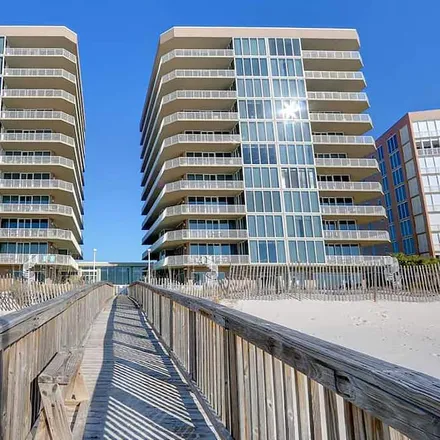 Rent this 4 bed condo on Pensacola