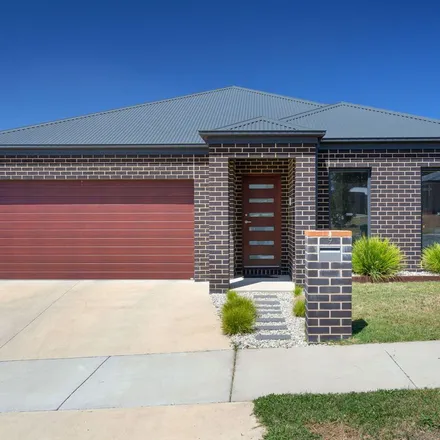 Rent this 4 bed apartment on Gurney Crescent in Wodonga VIC 3690, Australia