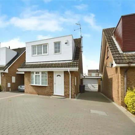 Buy this 3 bed house on Mercia Drive in South Staffordshire, WV6 7NJ