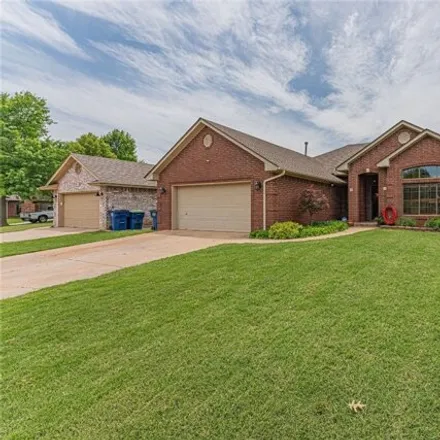 Image 3 - North Locust Terrace, Mustang, OK 73064, USA - House for sale