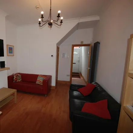 Rent this 5 bed room on 48 Dale Road in Selly Oak, B29 6AG