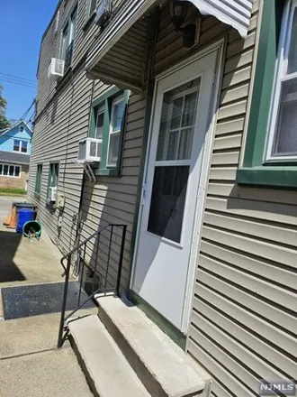 Rent this 1 bed house on 444 Riverside Avenue in Lyndhurst, NJ 07071