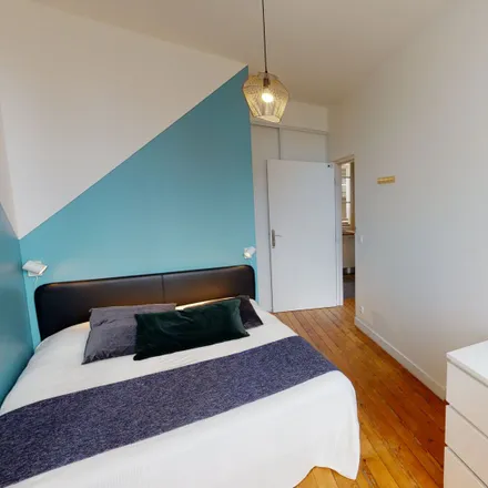 Rent this 4 bed room on 12 rue de la Merci