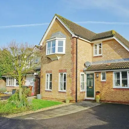 Buy this 4 bed house on Victoria Close in Willand, EX15 2PD