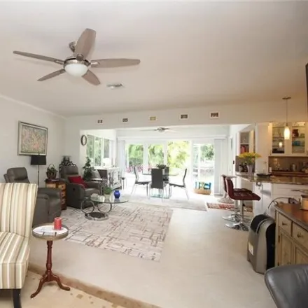 Image 5 - 2699 Northeast 1st Avenue, Wilton Manors, FL 33334, USA - House for sale