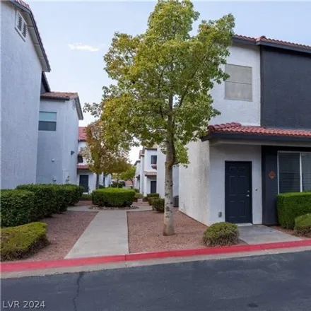 Rent this 2 bed townhouse on Union Pacific Railroad Trail in Henderson, NV 89015