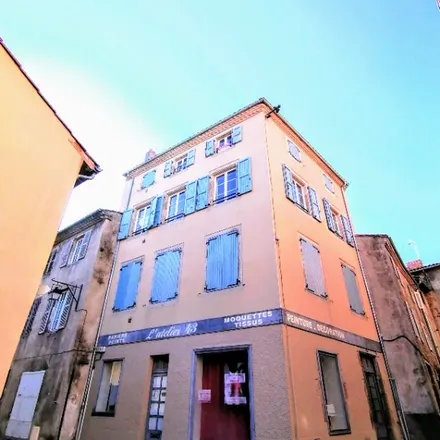 Image 5 - 1 Place du Mazel, 43100 Brioude, France - Apartment for rent