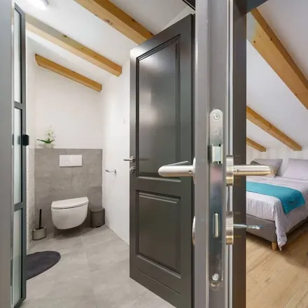 Rent this 3 bed house on 52464 Višnjan