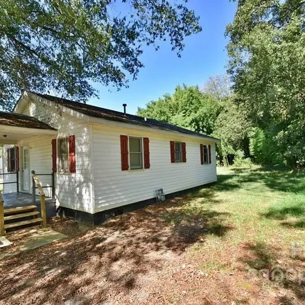 Image 8 - 814 West Georgia Avenue, Vantine, Bessemer City, NC 28016, USA - House for sale