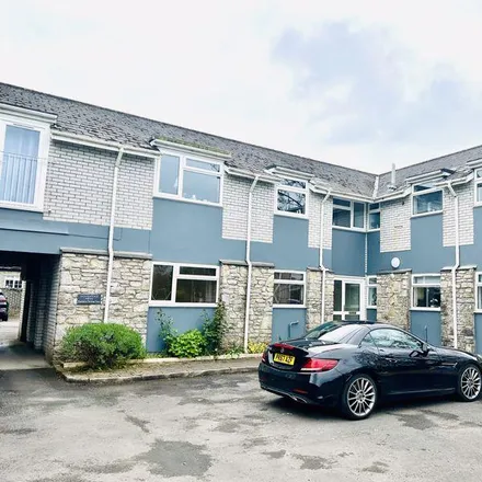 Rent this 2 bed apartment on Savers in High Street, Cowbridge
