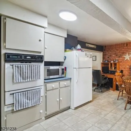 Image 6 - 322 North 9th Street, Prospect Park, Passaic County, NJ 07508, USA - House for sale