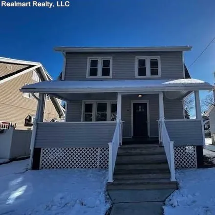 Buy this 3 bed house on 149 Roosevelt Avenue in Dumont, NJ 07628