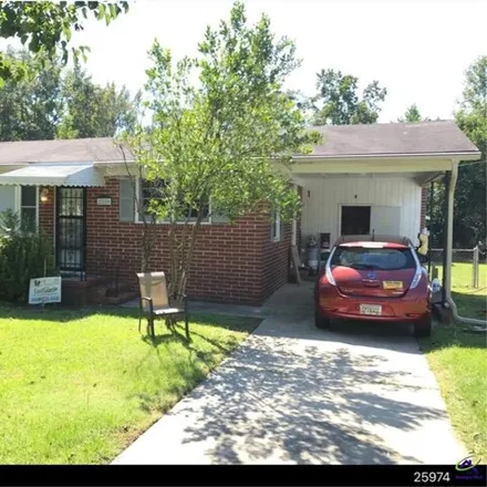 Buy this 2 bed house on Nisbet Drive in Macon, GA 31206