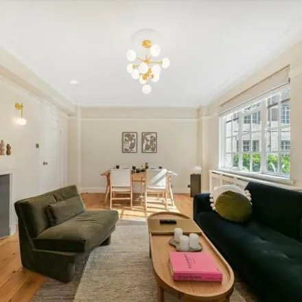 Rent this 2 bed apartment on Cropthorne Court in 20-28 Maida Vale, London